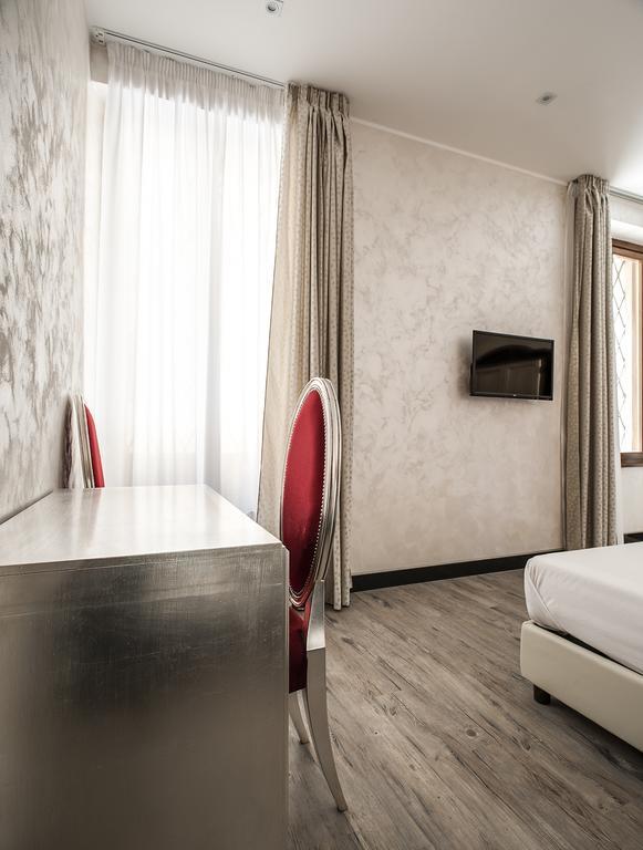 Arena Easy Suites Guesthouse Verona Exterior photo